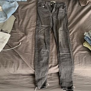 PULL & BEAR stretchy jeans